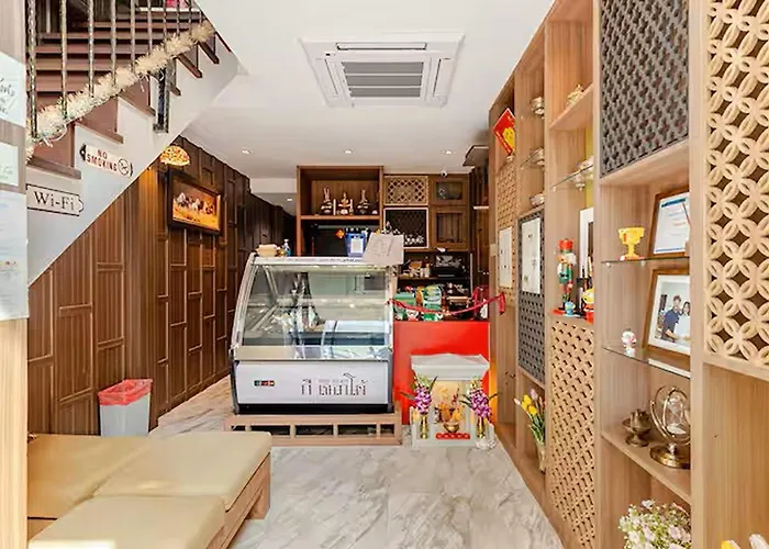Ghee Gelato House 3*
