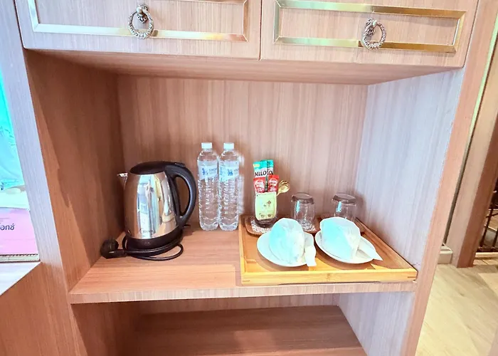 Ghee Gelato House 3*